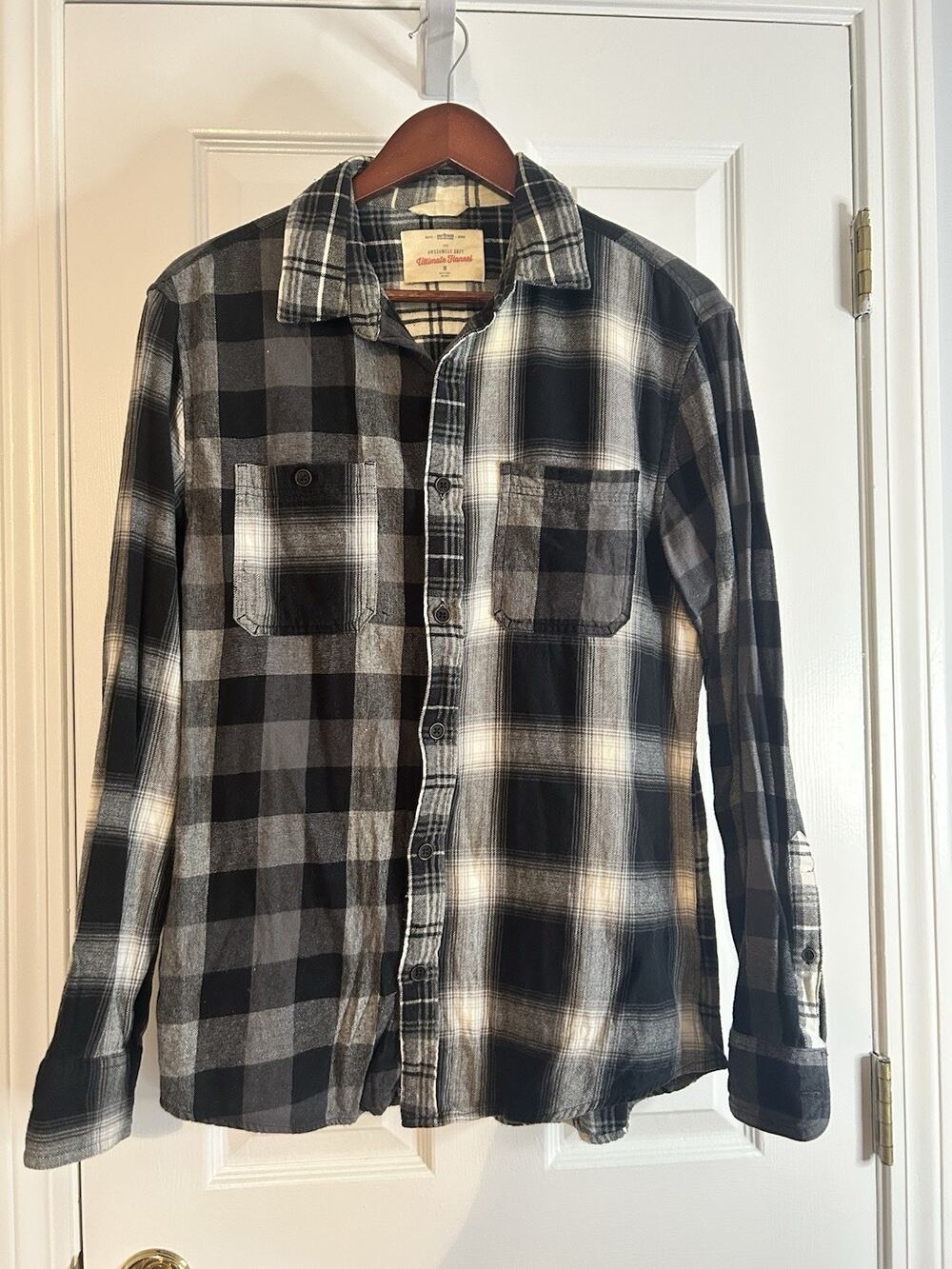 American Eagle Split Plaid Flannel Shirt M Two-Tone Grunge Patchwork Soft Cotton